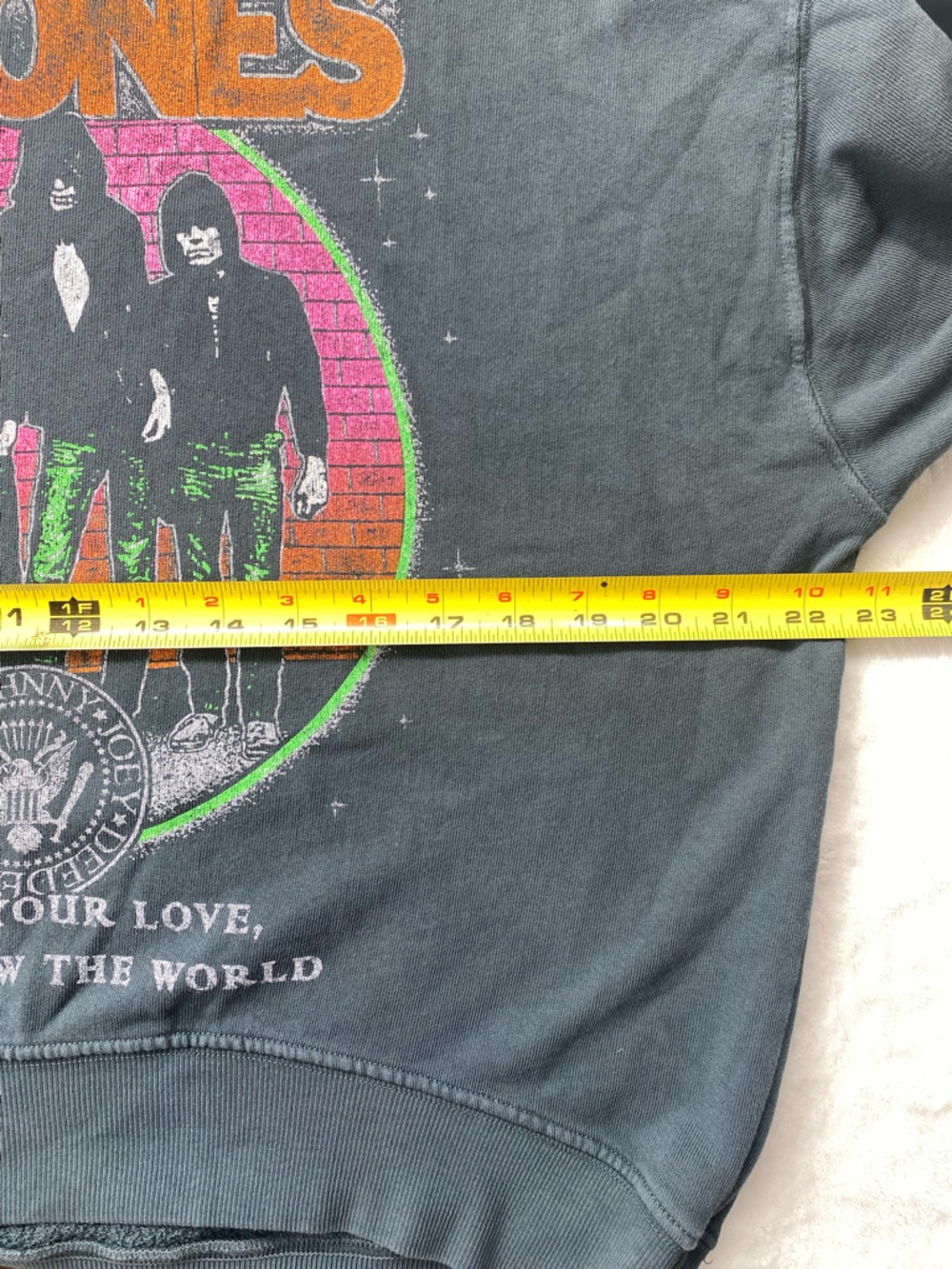 Daydreamer Ramones Sweatshirt Small Today Your Love Tomorrow The World Graphic - Picture 6 of 8